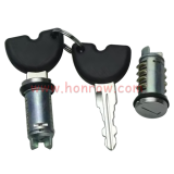 For Piaggio motorcycle lock cylinder set for S50-150 LX50 VESPA ET2 PN:573905 1B000570